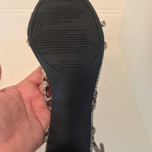 ⭐️Final Price⭐️ Life Stride Snake Print Sandals - Picture 7 of 8